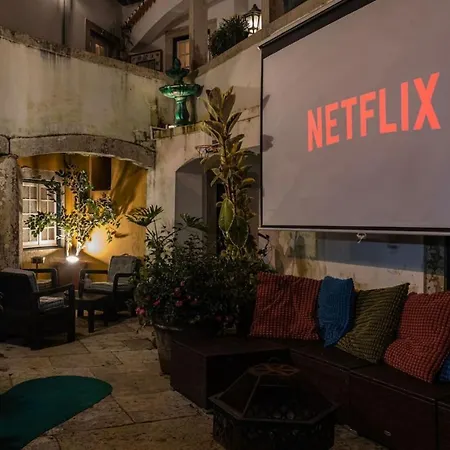 Center Huge With Movie Projector And Hottub Feriehus