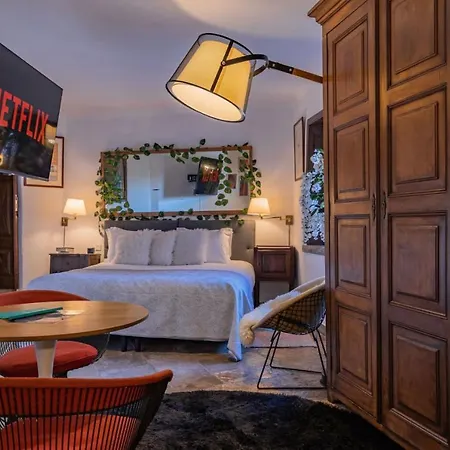 Center Huge With Movie Projector And Hottub Feriehus Sintra